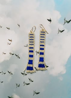 Blue Woven Jewelry For Beach, Blue Handwoven Dangle Jewelry, Handwoven Blue Beaded Earrings For Gift, Blue Handwoven Beaded Earrings For Gift, Blue Macrame Dangle Earrings, Adjustable Handwoven Blue Earrings, Blue Dangle Earrings With Macrame, Blue Woven Jewelry For Summer, Blue Handwoven Jewelry