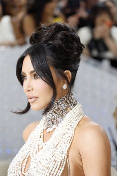 Kim K Met Gala Hair 2023, Kim Kardashian Hair Met Gala, Kim Kardashian Messy Bun Updo, Keke Palmer Updo, Kim Kardashian Hair Bun, Kim K Met Gala Hair, Red Carpet Hairstyles Updo, Kim Kardashian Met Gala 2023