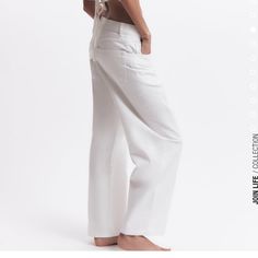 Never Worn New With Tags Fitted White Pants For Everyday, Fitted Everyday Zara Bottoms, Fitted Zara Bottoms For Everyday, White Summer Pants For Everyday, Zara White, Zara Jeans, Mid Length, Color White, Women Jeans