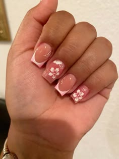 #summer #nails #naildesign #fyp #viralpins #y2kaesthetic #y2k Hawaiian Flower Nails, Cute Simple Nails, Short Square Acrylic Nails, Acrylic Nails Coffin Short, Short Acrylic Nails Designs