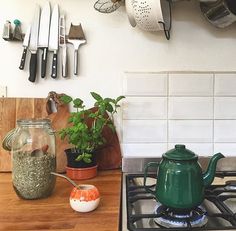 an instagram page with a teapot on the stove