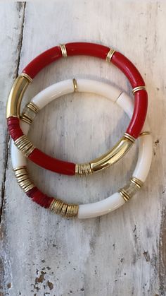 Set of 2 Ivory and Red bangle bracelets or Ivory ( with red Heishi shell) and green enamel bracelets, all with gold accents Enamel Bracelets, Red Bangles, Bangle Bracelet Set, Bracelets Set, Enamel Bracelet, Green Enamel, Jewelry Diy, Gold Bangles, Gold Accents