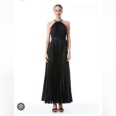 Women's Black Alycia Chain Neck Belted Maxi Dress Size 12 Nwt Elegant Black Pleated Evening Dress, Elegant Pleated Halter Neck Dresses, Chic Black Pleated Evening Dress, Pleated Halter Neck Evening Dress, Elegant Pleated Evening Dress For Night Out, Belted Maxi Dress, Olivia Black, Size 12 Dress, Alice Olivia