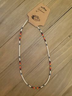 Beaded Surfer Necklace, Diy Country Jewelry, Beaded Western Necklace, Cute Seed Bead Necklaces, Boho Beaded Jewelry, Homade Jewelry, Beaded Necklaces Ideas, Bead Necklace Aesthetic, Cute Beaded Necklaces