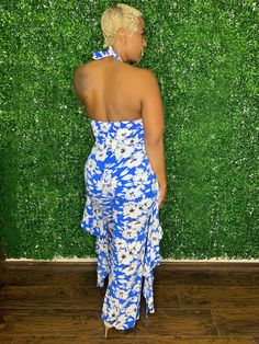 Freshen up your wardrobe in this breezy silhouette floral showstopper! This set is vacation worthy, featuring a smocked strapless top which balances out the swingy wide leg cut bottoms. Team with flats or heels for an effortless but statement stopping look. “𝕎𝕙𝕖𝕣𝕖 𝔽𝔸𝕊ℍ𝕀𝕆ℕ 𝕄𝕖𝕖𝕥𝕤 𝔽𝕀𝔼ℝℂ𝔼” Details & Care -Two piece set -Blue floral print tube top (can be worn several ways) -Accordion back (top/stretch) -Non stretch fabric -Knot detail -Self tie -Matching high waisted pants -Wi Fitted Floral Print Bottoms For Vacation, Spring Vacation Bottoms With Smocked Back, Floral Print Bottoms For Vacation Day Out, Summer Bottoms With Smocked Back For Brunch, Summer Brunch Bottoms With Smocked Back, Flowy Bottoms For Summer Brunch, Flirty Floral Print Bottoms For Spring, Floral Print Beachwear Bottoms For Brunch, Flirty Floral Print Spring Bottoms