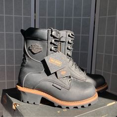 Harley-Davidson Mens Black Tyson Boots Size 8.5 Usa In Perfect Condition Never Worn! Just Been Sitting In The Closet Collecting Dust. Oil Resistant And Perfect For The Upcoming Fall. One Thread Is Starting To Pop Out See Photos For Details. Offers Accepted ! ! ! Rugged Black Leather Martin Boots, Streetwear Steel Toe Boots With Plain Toe, Steel Toe Boots For Streetwear, Rugged Snip Toe Boots For Streetwear, Black Rugged Lace-up Boots With Plain Toe, Black Waterproof Boots With Leather Sole And Snip Toe, High-top Leather Moto Boots With Steel Toe, Leather High-top Moto Boots With Steel Toe, Streetwear Boots With Reinforced Toe