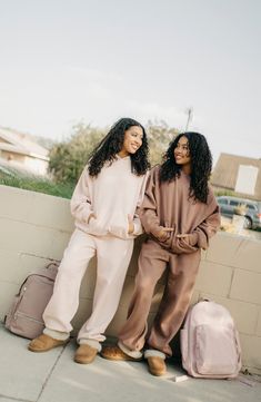 Get into cozy mode with these oversized sweatpants made with soft fleece and the essential elastic waist. Elastic/drawstring waist 68% cotton, 32% polyester Machine wash, tumble dry Imported Not available for sale and shipment to Germany Oversized Casual Sweatpants With Elastic Cuffs, Super Soft Comfy Sweatpants With Relaxed Fit, Fall Loungewear Relaxed Fit Sweatpants, Oversized Joggers With Elastic Waistband For Fall, Relaxed Fit Sweatpants For Fall Loungewear, Fall Relaxed Fit Sweatpants For Loungewear, Cozy Solid Color Sweatpants For Streetwear, Oversized Sweats With Drawstring Hood For Loungewear, Fleece Joggers With Drawstring For Fall