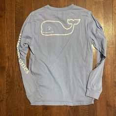 Size L. Never Worn Casual Light Blue Long Sleeve T-shirt, Casual Long Sleeve Light Blue T-shirt, Vineyard Vines Shirts, Birthday Board, 8th Grade, Fancy Dresses, Vineyard Vines, Christmas List, Shirt Color