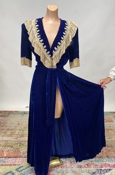 1930s Vintage Henri Bendel Cobalt Blue Silk Velvet Lace Trim Dressing Gown Robe | eBay 1930s Dressing Gown, Edwardian Dressing Gown, 1912 Dress, Vintage Dressing Gown, 1930 Dress, Feather Outfit, 1930s Gown, Vintage Fashion 1930s, 1920s Dresses