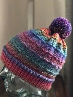 CHANNELS pic Winter Crochet Patterns, Anna 2019, Knit Hat Pattern Easy, Knit Accesories, Knitting Basket, Knitted Washcloth Patterns, Loom Knit Hat, Beanie Knitting Patterns Free, Knit Slouchy Hats