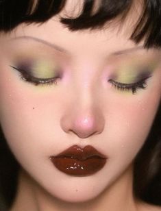 Asian Makeup Aesthetic, Red And Green Makeup, Maquillage Goth, Funky Makeup, Swag Makeup, Ethereal Makeup, Dope Makeup