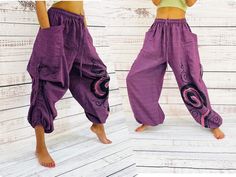 Handmade Material : 100% Organic cotton Unisexual Length: Approx. 40.5 inches Waist: Stretches up to 39 inches Waist without stretching: 29 inches Hips: Approx. 46 inches Inseam: Approx. 25 inches Two Pockets on the side of pants This Cotton Pant with Spiral Print has the adjustable waist with elastic and fits most sizes and is perfect for practicing yoga , dancing and can be dressed up. This pant has drawstring on the side of the pant which allows you to adjust the length the way you like!! Han Boho Style Pants, Festival Trousers, Sarouel Pants, Cotton Palazzo Pants, Japanese Pants, Cotton Harem Pants, Elephant Pants, Pants Boho, Tie Dye Hippie