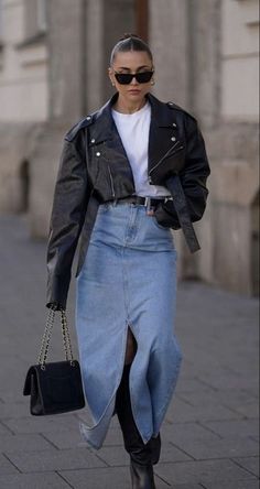 Denim Skirt Outfits, Rock Outfit, Moda Jeans, Leather Jacket Outfits, Looks Street Style, Looks Chic, Jeans Rock