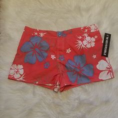 Beach Rays Reversible Swim Shorts Double Button Snap And Velcro Closure 100% Polyester Size 13. Brand New Red Beachwear Bottoms For Surfing, Red Surfing Beachwear Bottoms, Casual Red Swimwear For Surfing, Orange Swim Bottoms With Built-in Shorts, Multicolor Hawaiian Short Bottoms, Red Surfing Shorts, Multicolor Hawaiian-style Shorts, Orange Swim Trunks For Beach, Orange Short Swim Trunks For Beach