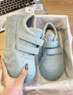 Trending Womens Shoes 2023, Kpop Shoes, Trending Shoes For Men, Best Casual Shoes, Penyimpanan Makeup, Trending Womens Shoes, Shoes Heels Classy