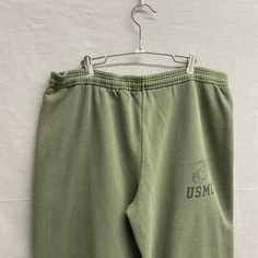 1990s USMC Olive Green Baggy Soft Sweatpants America Made sz XL // Fits 34"-38" W Flat Waist: 17in-19in W Cinch // Inseam: 30in // Rise: 12in Small hole in the front. These sweatpants are super cozy and great for repping USMC 💪 Vintage Bottoms With Pockets For Loungewear, Vintage Loungewear Bottoms With Pockets, 90s Style Cotton Sweatpants For Streetwear, Vintage Green Pants For Streetwear, Green Sweatpants, Soft Sweatpants, Olive Green, Sweatpants, Adult Outfits