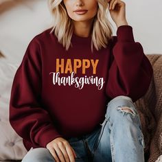 🍂Celebrate Thanksgiving in style with our "Happy Thanksgiving" Tee! This tee features a cheerful design that's perfect for turkey day festivities. With its comfortable fit and vibrant print, it's the ideal way to show off your holiday spirit while enjoying a cozy dinner with loved ones.  🍂 Get into the Thanksgiving spirit with our "Happy Thanksgiving" Tee! This tee combines comfort and festive flair, making it a fantastic choice for both casual gatherings and family celebrations. Pair it with Fall Letter Print Sweatshirt Gift, Fall Letter Print Sweatshirt As A Gift, Fall Letter Print Sweatshirt For Gift, Holiday Letter Print T-shirt For Fall, Thanksgiving Letter Print Crew Neck Top, Familt Thanksgiving Shirts, Casual Thanksgiving Graphic Print T-shirt, Thanksgiving Graphic Print Crew Neck T-shirt, Thanksgiving Graphic Print Cotton T-shirt