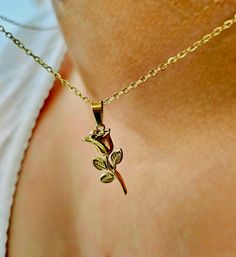 A charming Rose with vintage French vibes is the perfect stacking piece or solo wear and is a must have piece in your necklace collection! A thick layer of 18K Gold Plated (vermeil) on premium titanium steel base makes this trendy piece waterproof and will make sure your neck don't turn green; hypoallergenic making it perfect for someone whose skin is sensitive. DIMENSIONS: NECKLACE: 45CM + 5.5CM extension attached  Other styles in chain necklaces available in the shop. Please message me. Materi French Vibes, Rose Pendant Necklace, Stacked Necklaces, Necklace Collection, Rose Pendant, Floral Necklace, Chain Necklaces, Necklace Gift, Vintage French