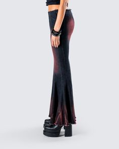 Dark and sultry vibes, because being a little mysterious is fun 😜 Make them struggle to figure you out in this black-washed maxi skirt - all they'll know is they want more 🖤 Baby Ballerina, Orange Satin, Pink Fur, Dress Gloves, Tie Dye Long Sleeve, Satin Midi Dress, Cargo Pant, Leather Mini Skirts, Vegan Leather