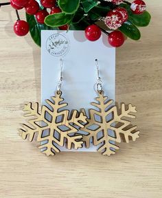 Stylish laser cut Christmas earrings, simple and lightweight but perfect to cheer up any Christmas outfit.  Made with hypoallergenic surgical steel posts and jump rings that are suitable for sensitive ears. Laser Cut Christmas, Engraving Ideas, Laser Cut Wood Crafts, Laser Ideas, Laser Cut Earrings, Cut Earrings, Snowflake Earrings, Earring Designs, Earring Ideas