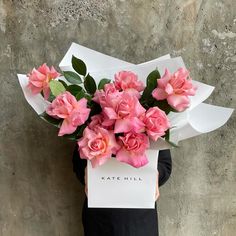 PRETTY GIFT IDEAS 💡 💡💡 Are you looking for a birthday gift or thank you gift or just a because gift? We would love to spoil a loved one with something they’ll remember. Check out our online store or call ☎️ 03 9510 8800 our friendly team to arrange a custom gift bouquet or vase design. We can’t wait to spoil your loved one 🫶🏼 #giftideas #giftidea #giftbouquet #giftbouquets #bouquet #bouquetofflowers #vase #vasearrangement #hermosa #rose #katehillflowers #katehillflorist #florist #flori...