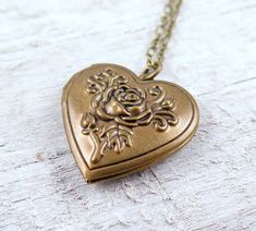 Flower Locket Heart Locket Floral Heart Locket Gift for Mom Heart Pendant Personalized Gift Antique Gold Heart Charm Locket Necklace Gift, Bronze Necklaces For Valentine's Day Gift, Bronze Necklace For Valentine's Day Gift, Medallion Locket Necklace For Valentine's Day Wedding, Personalized Brass Locket Necklace For Wedding, Medallion Locket Necklace For Wedding And Valentine's Day, Medallion Locket Necklace For Wedding On Valentine's Day, Antique Gold Jewelry With Heart Charm For Wedding, Antique Gold Wedding Jewelry With Heart Charm