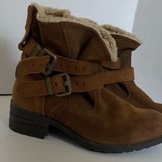 Nwot Cat Brand Work Boots. Size 9.5. 2 Inch Heels 10/10 Condition Tan Suede Brown Winter Moto Boots For Walking, Brown Winter Booties With Buckle Closure, Winter Buckle Closure Closed Toe Booties, Cat Work, Cat Shoes, 2 Inch Heels, Tan Suede, Moto Boots, Work Boots