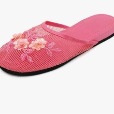 Chinese Mesh Slippers For Women, Platform Mesh Sandals, Lightweight Sandals Spring Flat Non-slip Sandals, Comfortable Pink Slippers For Spring, Comfortable Flat Slippers For Spring, Pink Round Toe Slippers For Summer, Pink Open Toe Slippers For Summer, Pink Open Toe Slippers For Spring, Summer Open Toe Pink Slippers, Summer Pink Open Toe Slippers, Pink Flat Slippers For Summer