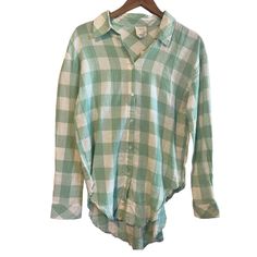 Harper By Heritage Green And White Checker Plaid Button Down Flannel Nwt Small Checker Print Button Down Collared Frayed Hem Oversized Fit High Low Profile Condition Is New With Tag No Holes Stains Or Tears Pit To Pit 17” And Length 27” 2680 Casual Plaid Tops For Daywear, Casual Plaid Top With Shirttail Hem, Spring Everyday Plaid Shirt, Plaid Cotton Blouse With Buttons, Spring Plaid Tops For Everyday, Plaid Tops For Everyday Spring Wear, Everyday Plaid Tops For Spring, Plaid Button-up Shirt For Daywear, Green Tops With Button Closure And Shirttail Hem