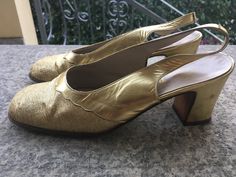 Beautiful and Unique sling backs in rare golden color. Vintage Original from the Sixties. Brand: JB Andrea Color: gold Material: pure leather and fabric  Note: there are small portions of leather missing along the heels (see pictures) Stamped size: 38 eu size see below  Total insole length: 25cm Maximum width: 9 cm Heel height: 7 cm WOMEN'S FOOTWEAR CONVERSION  Euro      US     UK    34.5        4      2    35           4.5        2.5    35.55        3    36        5.5        3.5    36.56 Gold Open Heel Sandals For Galas, Gold Leather Sandals For Galas, Gold Leather Evening Sandals, Gold High Heel Sandals For Galas, Gold Leather Pointed Toe Heels, Gold Leather Heels With Pointed Toe, Gold Pointed Toe Leather Heels, Gold Closed Toe Sandals For Formal Occasions, Gold Leather Closed Toe Heels