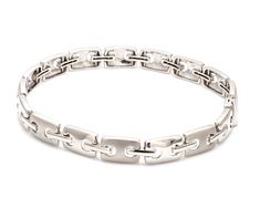 Platinum Bangles & Bracelets by Jewelove Platinum Men's Bracelet A masculine bracelet with rounded-edge rectangular links. The platinum bracelet has a openable clasp lock made in 18K gold. Metal : Platinum Platinum Purity : 95% Purity Mark : Pt 950 Estimated Platinum Weight : 40 grams Certificate of Authenticity : Platinum Guild International Finishing : Hi-polish To order matte or alternating finish, please mention in the special instructions box on the cart page. Classic Stainless Steel Oval Link Bracelet, Classic Polished Chain Link Bracelets, Classic Polished Link Bracelets, Classic Link Bracelets With Polished Finish, Formal Link Bracelet With Bracelet Strap, Modern White Gold Bracelet With Solid Link, White Gold Bracelets With Solid Rectangular Links, Modern White Gold Chain Bracelet, Formal Rectangular Bracelet