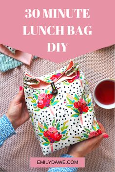 a woman holding a purse with the words 30 minute lunch bag diy