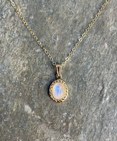 This necklace is handcrafted with an authentic 6x8mm moonstone in a gold setting. The stone is AAA quality with nice flash. The chain is 14k gold-filled and will not tarnish easily.  This necklace is hypoallergenic. (Cadium free, lead free, and nickel safe) Moonstone enhances intuition and connection with the devine feminine.  The necklace comes in a hand-wrapped gift box, ready to be gifted. If you would like to leave a note, you can do so during checkout. Please note that each stone is unique Moonstone Necklace, Crystal Necklace, Moonstone, You Can Do, Necklace Etsy, Gold Filled, Flash, Gift Box, Jewelry Necklaces