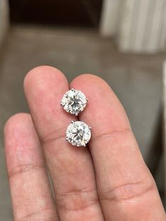 Shape : Round Cut Carat Weight :  1.00 To 8.00 Total Carat Weight Color : DE Clarity : VS1 Cut/Polish/Symmetry: Excellent Diamond Quantity :02 Type : Lab Grown Diamond Certificate : IGI Certified Diamond Earrings Details Back : Screw , Push (default) Setting : 4- Prong Basket (standard)   Metal Purity : Solid Gold (10KT, 14KT, 18KT) Metal Tone : White, Yellow, Rose Jewelry Design : Unisex Stamp/HallmarkYes Luxury Lab Grown Diamond Engagement Earrings, Fine Jewelry Diamond Earrings With Vs Clarity Round Cut, Fine Jewelry Diamond Earrings With Vs Clarity, Diamond White Lab Grown Diamond Earrings, Classic Round Cut Diamond Earrings Vs Clarity, Diamond White Diamond Earrings With Vvs Clarity, Classic Round Cut Vs Clarity Diamond Earrings, Classic Round Diamond Earrings With Vs Clarity, Dazzling Diamond Earrings With Vvs Clarity For Anniversary