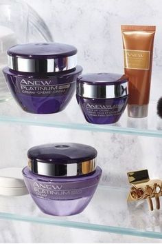 WOW this Avon Anew Platinum Regimen set is such a convenient way to apply your daily skincare. It lifts the look of facial contours! Makeup For 50 Year Old, Skincare Products Photography, Cream For Oily Skin, Avon Cosmetics, Avon Anew, Eye Cream For Dark Circles, Skin Care Quiz