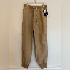 Never Worn, New With Tags, Xs Mid-rise Joggers With Pockets For Spring, Spring Mid-rise Joggers With Pockets, Gap Relaxed Fit Mid-rise Pants, Gap Bottoms With Pockets For Fall, Gap Relaxed Fit Pants With Pockets, Gap Summer Loungewear Pants, Gap Relaxed Fit Cargo Pants, Summer Loungewear Pants From Gap, Summer Loungewear Pants By Gap