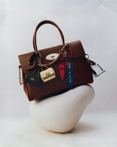 Bags of charm. #MulberryEngland Trend 2025, Leather Garments, Mulberry Bayswater, Mulberry Bag, Dream Gift, Bag Icon, Style Guide, Leather Working, Beautiful Things