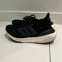 Never Worn Black Running Shoes With Translucent Outsole For Jogging, Adidas Black Sneakers With Air Cushioning, Adidas Black Running Shoes With Cushioned Footbed, Gold Basketball Shoes, Adidas Busenitz, Adidas Response, Adidas Shoes Mens, Adidas Pure Boost, Burgundy Shoes