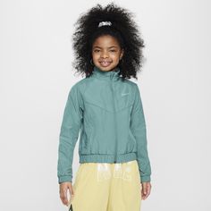 Feel free to get lost in the beat in this roomy jacket. Zippers on the sides unzip to reveal airy mesh panels that add volume and airflow when you find yourself breaking a sweat. Plus, a mesh Swoosh logo on the back adds a bold look and helps keep things breathable. Kids Sportswear, Water Repellent Jacket, Loose Jacket, Young Athletes, Sports Football, Swoosh Logo, Nike Green, Nike Kids, Find Yourself