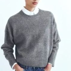 Classis Gray Crewneck Sweater. Destroyed Sweater, Gray Crewneck, Ruffle Sleeve Sweater, Cropped Knit Sweater, Sweater Layering, Summer Sweaters, Grey Crewneck, Mens Fashion Streetwear, Oversize Knit