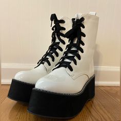 Women’s Size 8! Never Worn Out Just Put On Once. No Discolorations Or Scuffs. High Platform Perfect For A Rave/Costume/General Party Shoe! Shopify Balance, Shoe Reference, Red Platform Boots, Ropa Dark, White Platform Boots, Oc Things, Rave Costume, Oc Outfits, Goth Boots