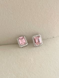 • gold plated • pink zircon • studs earrings