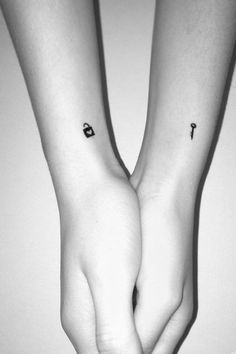 "Forever Together: Inspiring Couple Tattoo Designs for Unbreakable Bonds" Heart Puzzle Piece Tattoo Couple, Tattoo Designs For Couples Unique, Couple Twin Tattoo, Matching Cute Tattoos Couples, Bff Tattoos Unique For Two Words, Couples Tattoos Designs, Cute Tattoos Couples, Couples Tattoos Unique Meaningful, Tattoos Love Couple