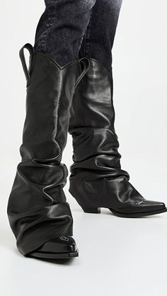 Alt Shoes, Cowboy Shoes, Denim Projects, Stacked Heel, New Shoes, Cowboy Boots, Riding Boots, Outfit Inspirations, Cowboy