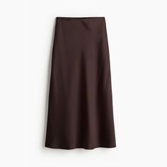 *New With Tags!* H&M Calf-Length Skirt In Softly Draped, Woven Fabric With A Slight Sheen. High Waist, Concealed, Elasticized Waistband, And Gently Flared Hem. Unlined. Color: Dark Brown Size: Xxs Midi, High Waist, Slim Fit 51% Lenzing Ecovero Viscose 49% Recycled Polyester Only Non-Chlorine Bleach When Needed Medium Iron Machine Wash Cold Line Dry Can Be Dry Cleaned Seasons: Fall 2024 Brown Midi Skirt, Iron Machine, Calf Length Skirts, Hm Skirt, Dark Brown Color, Midi Skirts, Fall 2024, Women Skirts Midi, Woven Fabric