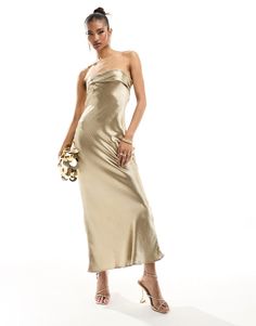 Vestidos de In The Style Mejor look: encontrado Estilo palabra de honor Espalda desbocada Cierre de cremallera lateral Corte estándar Gold Satin Dress, Liquid Satin, Black Dress Prom, Birthday Outfits, Gold Satin, Maxi Robes, Out Back, Maxi Dress Trend, Orange Dress