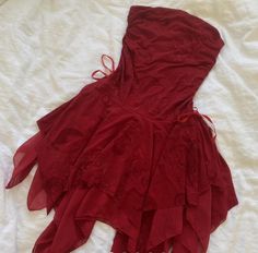 2000s Asymmetrical Dress, Cute Dresses Y2k, Spooky Hoco Dress, Waist Aesthetic Icons, Red Ethereal Dress, Red Dresses Hoco, Red Fairy Outfit, Y2k Red Dress, Cupid Inspired Outfits