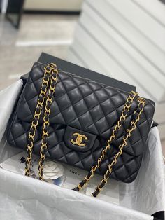 ?? SIZE:30cm Chanel Bags, Sling Bag, You Bag, Crossbody Shoulder Bag, Chanel Bag, Exclusive Designs, Fashion Statement, Luxury Bags, Fashion Bags