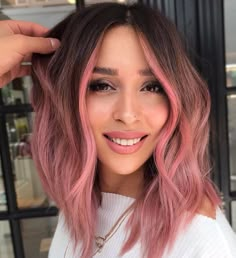 Rose Gold Short Hair, Rose Gold Hair Balayage, Gold Blonde Hair, Gold Hair Dye, Pink Short Hair, Fun Hairstyles, Pink Ombre Hair