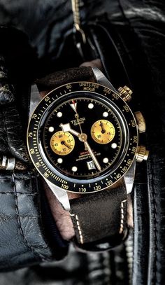 Tudor Black Bay Chrono S&g, Tudor Black Bay Chrono, Mens Watches Leather, Watch Winder, Vintage Watches For Men, Mens Outfit Inspiration